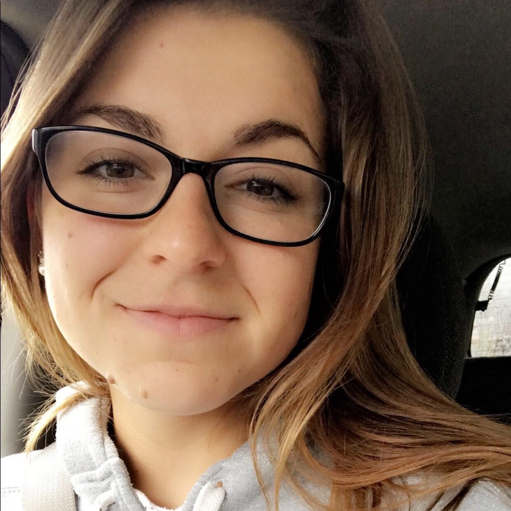 Meet your Posher, Deana